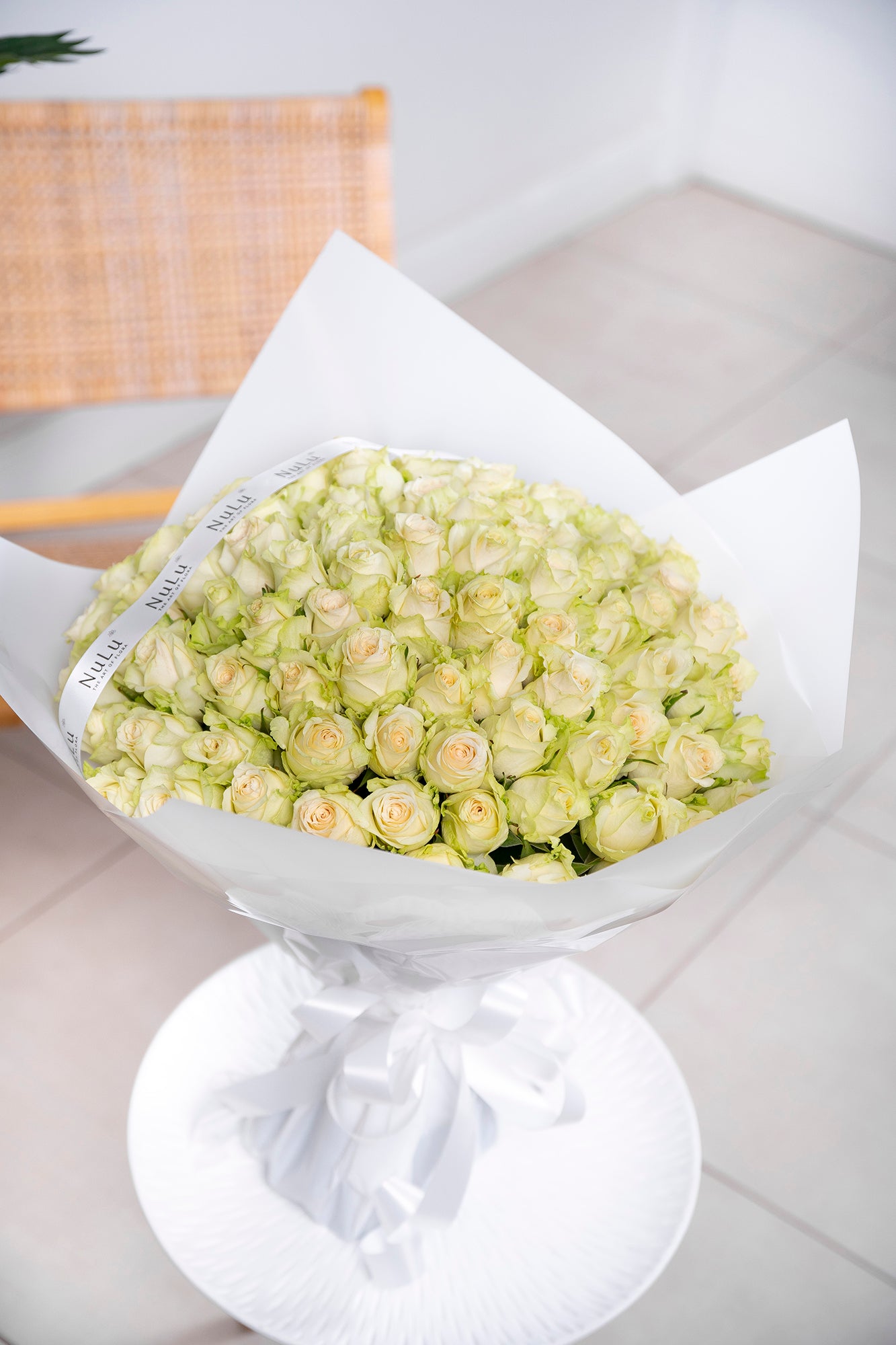 WHITE ROSES BOUQUET